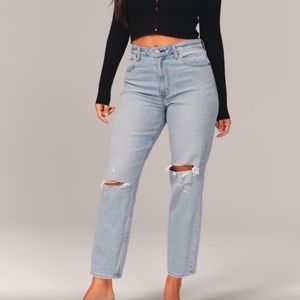 Abercrombie and fitch “the mom high rise” curve love Jean size 32